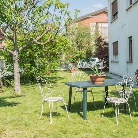 Maison d'hôtes A Due Passi Dal Botteniga